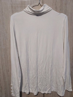 Turtleneck blouse white like new, size XL with gold buttons