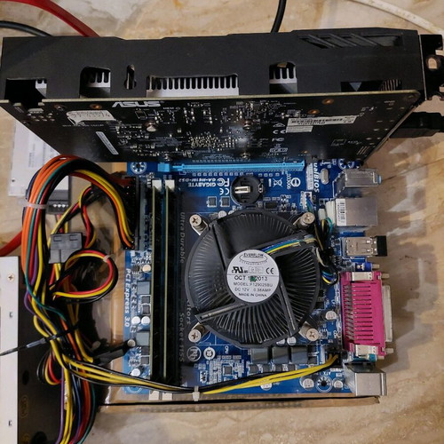 ASUS Expedition GTX 1050 2GB GDDR5 like new