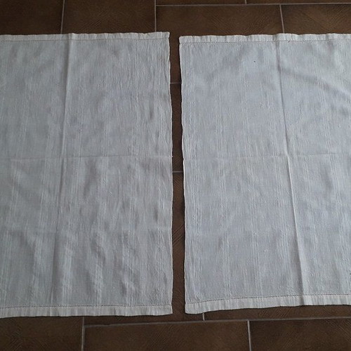Woven textiles like new, set of 2 pieces with openwork