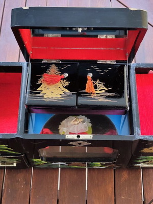Vintage Japanese jewelry box music box used