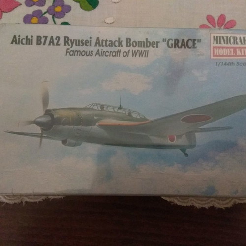 Aichi B7A2 aircraft model new, scale 1/144