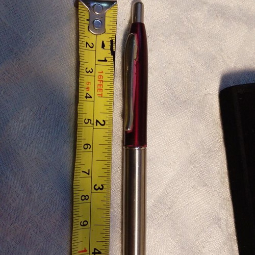 Vintage Status pen with case like new