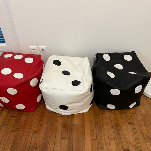 Pouf dice set of 3, like new, leatherette