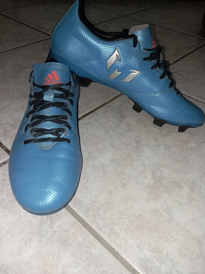 Adidas football shoes like new, size 41.5, blue