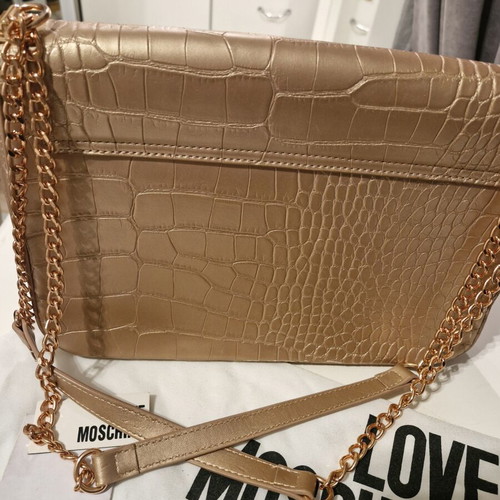 Love Moschino shoulder bag like new, metallic gold croco texture