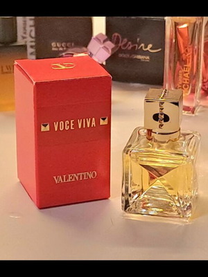 Valentino Voce Viva perfume miniature, new