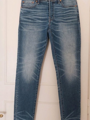 American Eagle slim fit airflex jeans like new, waist size 31 length 32