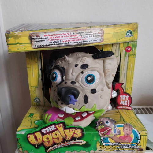 The Ugglys electronic pup-pet new