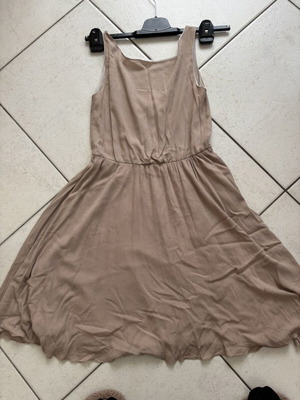 Sleeveless nude dress used, size M 38 10, elastic waist