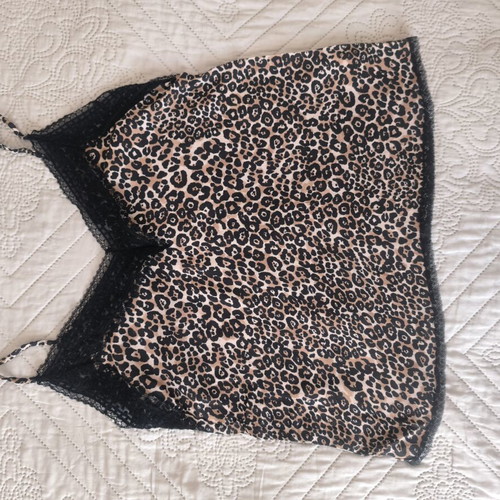 Leopard top with black lace Stradivarius like new, size M