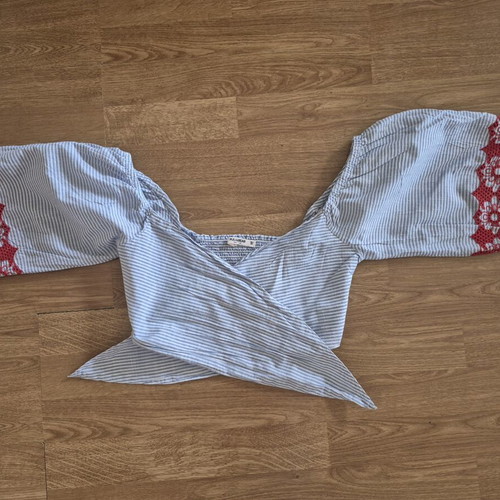 Pull and Bear Top like new