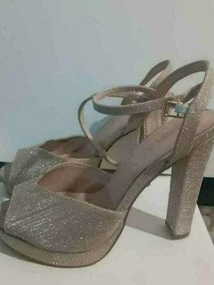 Menbur women's sandals size 37 like new, beige and gold