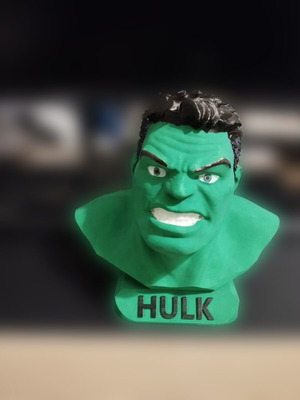 Hulk bust like new 3D printed and painted