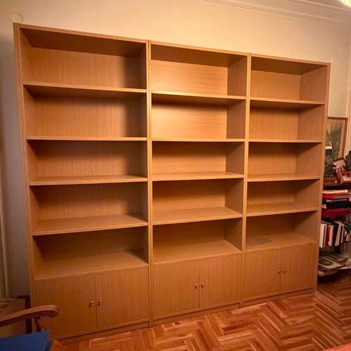 Bookcase set of 8 like new with lower cabinet