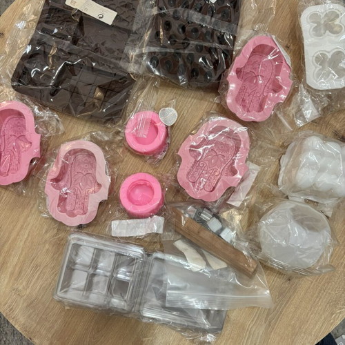 Complete Set of 13 Silicone Molds and Tools for Candles and Soaps new