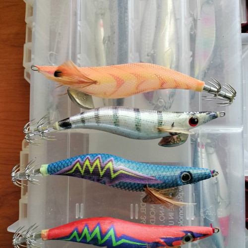 Artificial lures like new, Yamashita 3.5 and Sargos 3.5 squid jigs