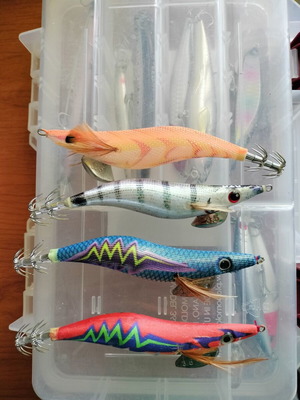 Artificial lures like new, Yamashita 3.5 and Sargos 3.5 squid jigs