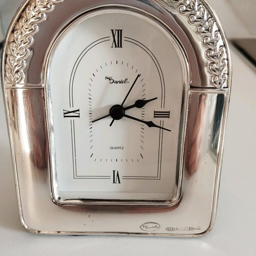 Silver table clock 925 like new, mechanism needs replacement