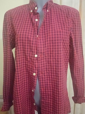 Men's shirt size S like new
