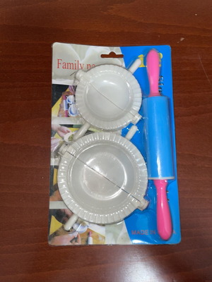 Dumpling and pie making set with rolling pin