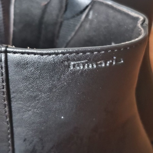 Tamaris black leather ankle boots size 40 with box