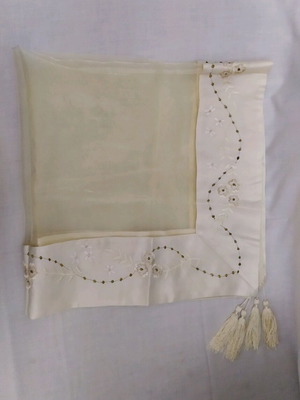 Polyester tablecloth with embroidery like new, beige yellow