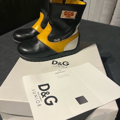 Dolce & Gabbana leather baby boots like new No23