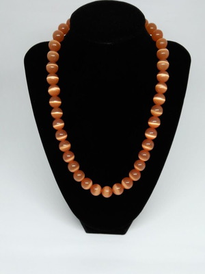 Handmade necklace with coral quartz beads and cat's eye, new