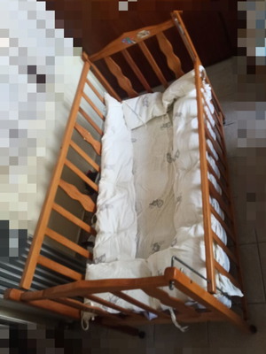 Παρκοκρεβάτο ξύλινο μεταχειρισμένο με στρώμα