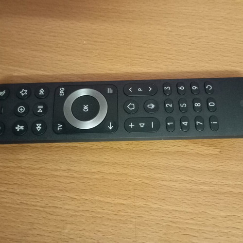 Cosmote Android TV box remote control like new