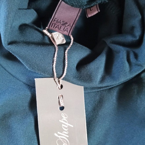Italian turtleneck shirt new, size M-L, green cotton