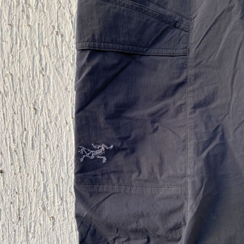 Arc'teryx pants like new, blue
