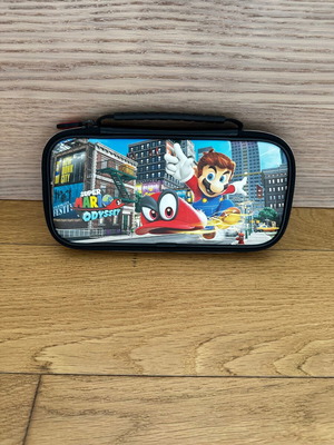 Nintendo Switch Super Mario Odyssey case like new