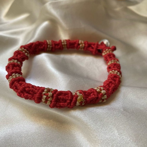 Macrame ankle bracelet like new, handmade, white and red