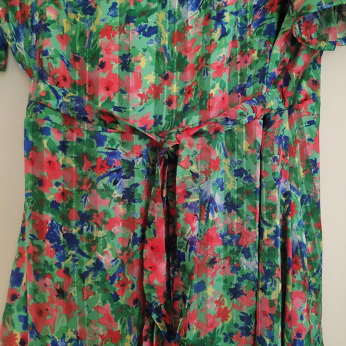Grace & Mila floral midi wrap dress Large, like new