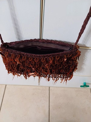Small brown shoulder bag like new