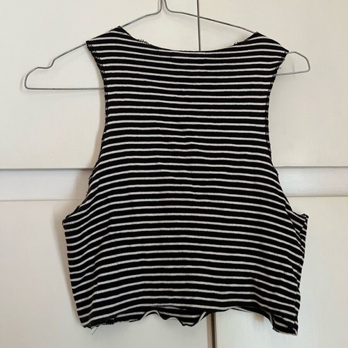 Zara striped sleeveless crop top like new, black and white, size S