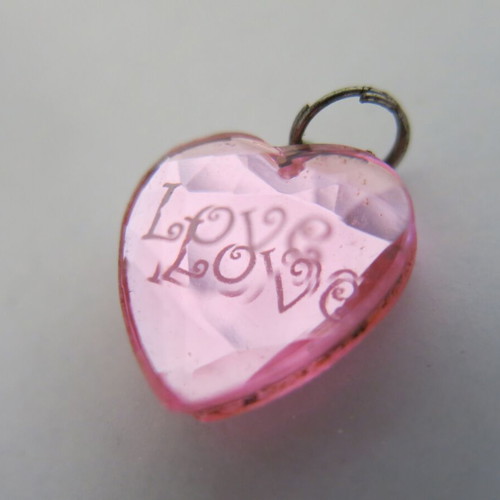 Plastic Polygonal Heart used pink with ring for keychain or necklace