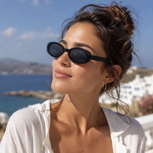 Women's oval sunglasses new, black with case
