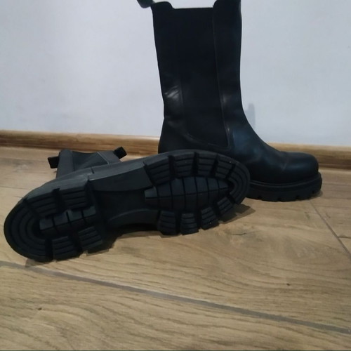 Italian leather boots new, size 41, black