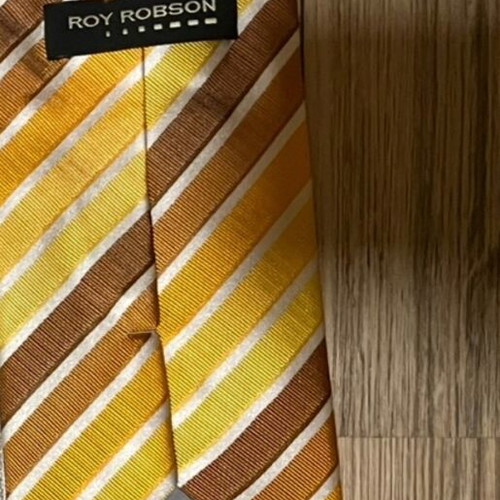 Roy Robson tie new, yellow