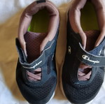 Champion children's athletic shoes size 26 used