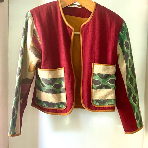 Wool cardigan like new, colorful, Indian style with large pockets