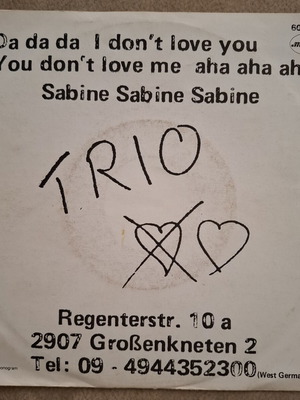 Trio 45rpm record like new
