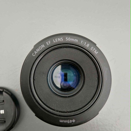 Canon DSLR EOS 200D camera kit like new with lenses