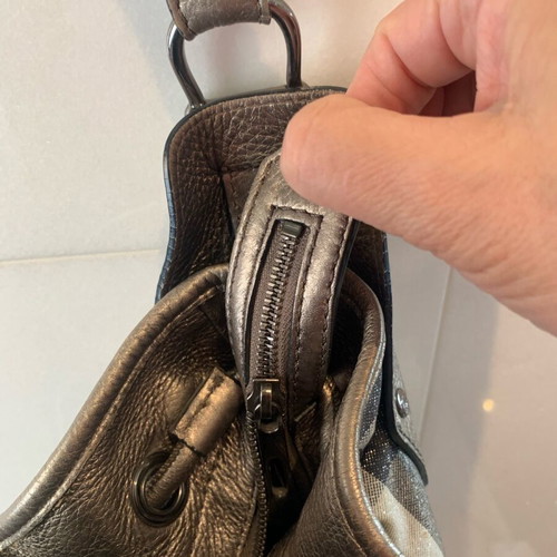 Burberry shoulder bag like new, grey and beige canvas with shine