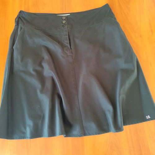 Black A-line skirt used, size L