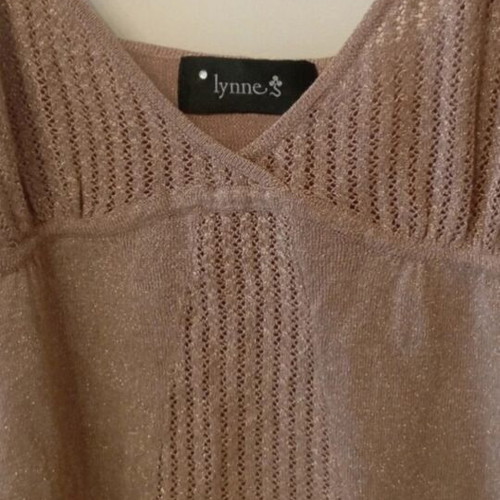 Lynne gold top, size S
