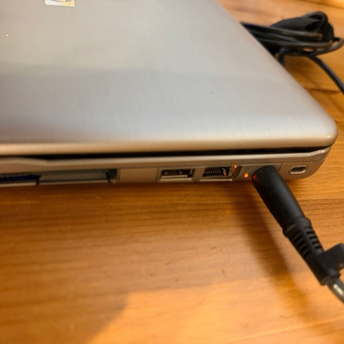 HP Mini 2140 netbook used, fully functional, no OS included