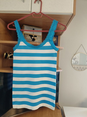 Elastic tank top with lace, new, size M, white and blue